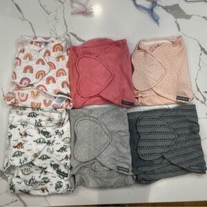 Twin Bundle SwaddleMe 0-3 Rainbows & Dino Mite Boy/Girl Twin Swaddles